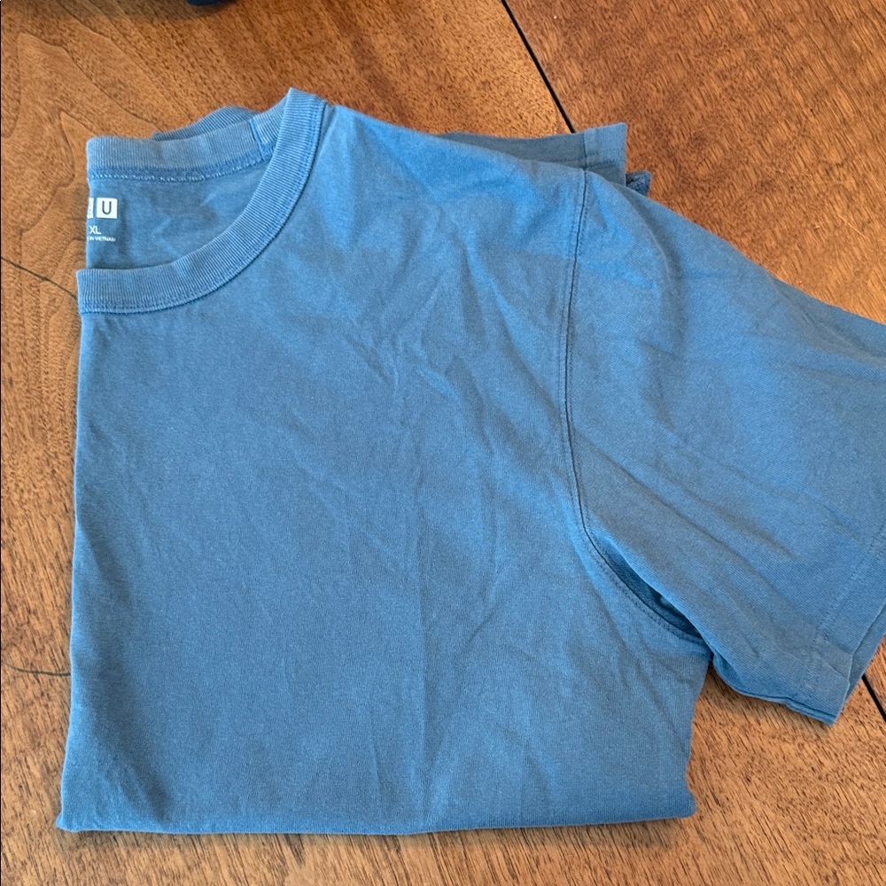 Uniqlo Tee